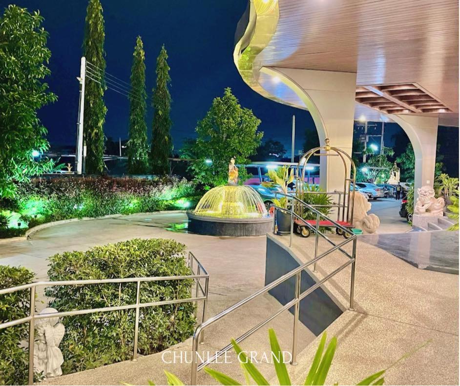 Chunlee Grand Korat Ξενοδοχείο Nakhonratchasima Εξωτερικό φωτογραφία